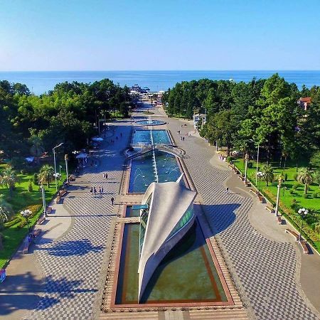Jijavadze-Kraeh Apartment Batumi Exterior photo